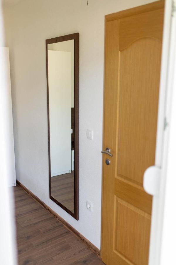 Apartmani Mia Prozor Exteriör bild