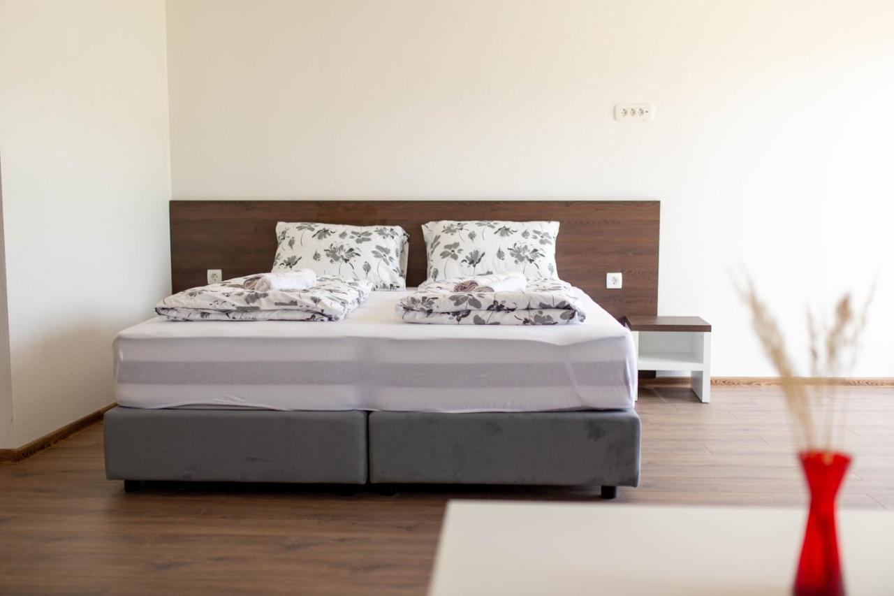Apartmani Mia Prozor Exteriör bild