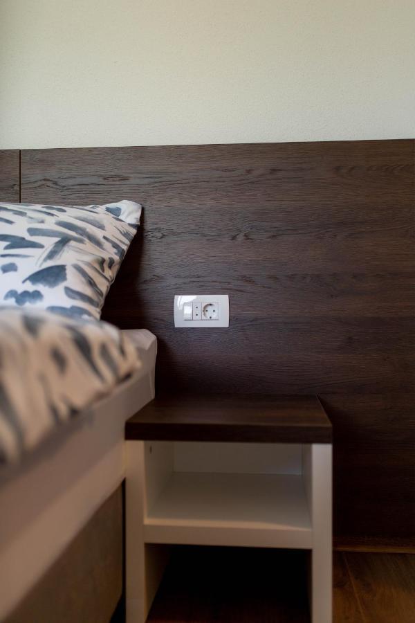 Apartmani Mia Prozor Exteriör bild