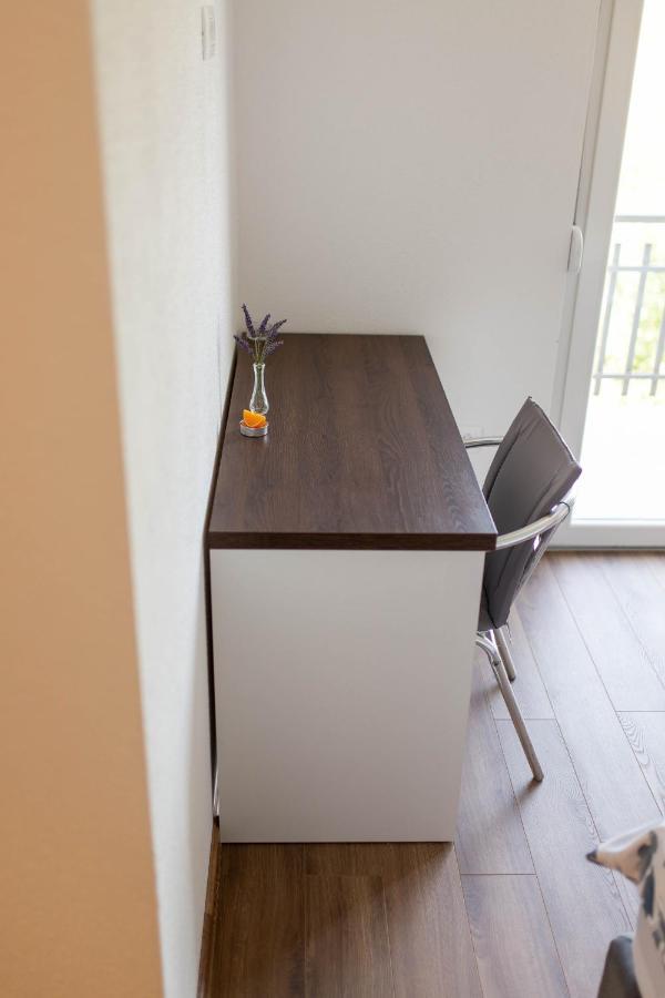 Apartmani Mia Prozor Exteriör bild